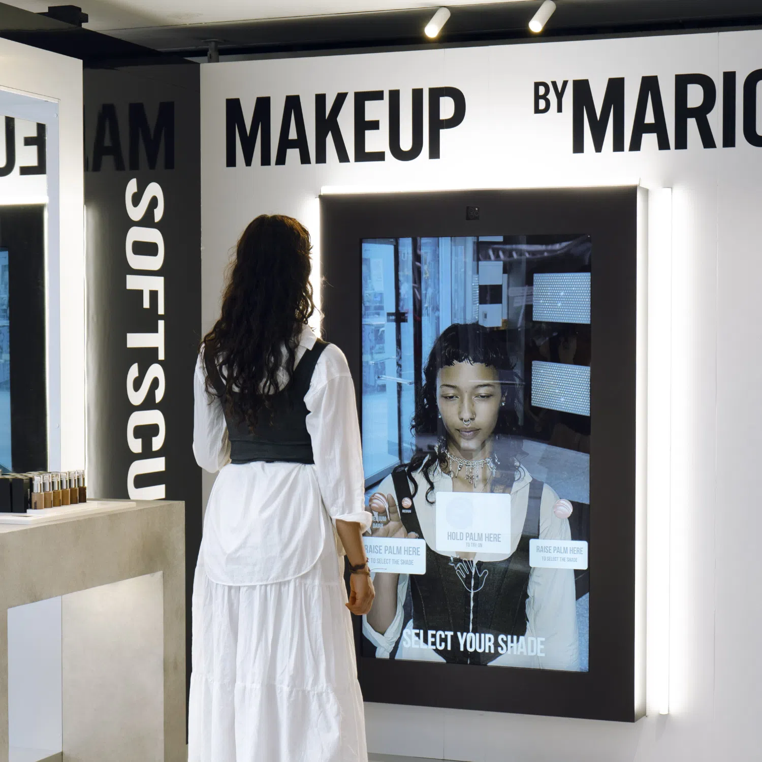 Makeup by Mario AR Try-on Mirror