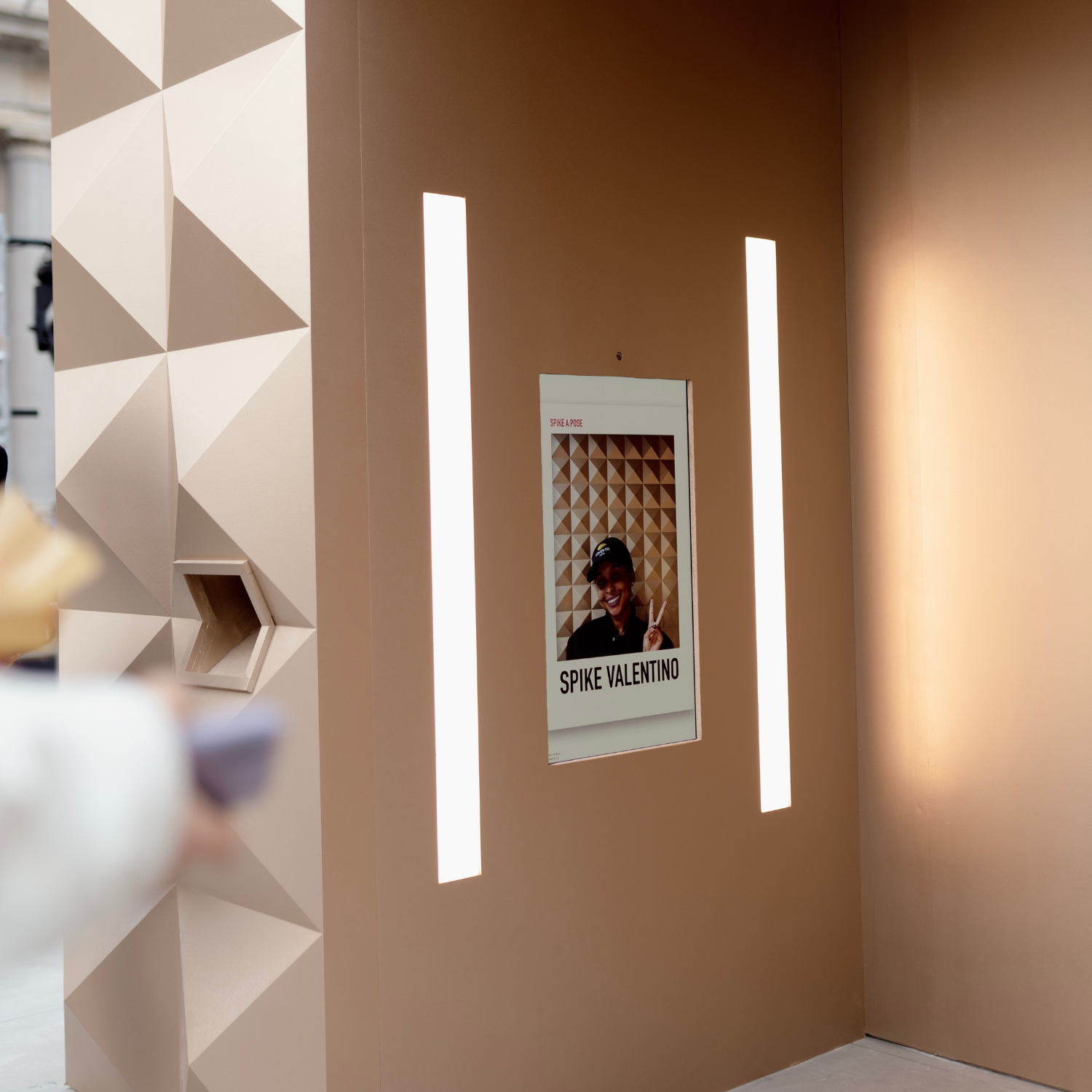 Valentino AR Branded Experience