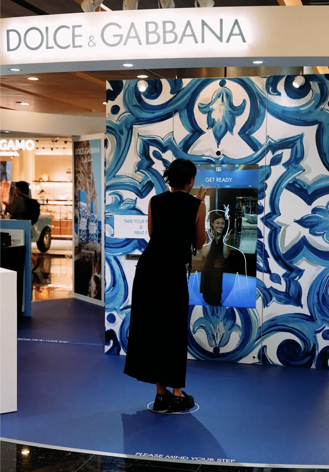 Dolce & Gabbana Immersive Shopping Experience