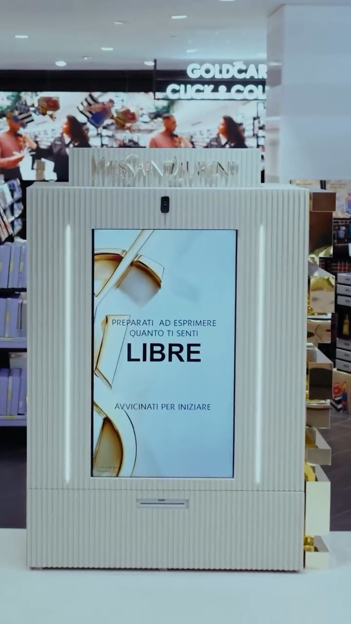 YSL Libre AR Photobooth